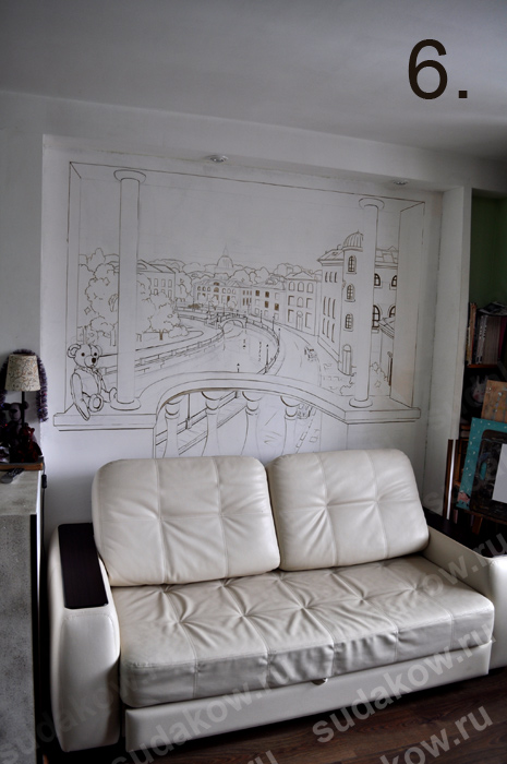 фото рисунка на стене с диваном